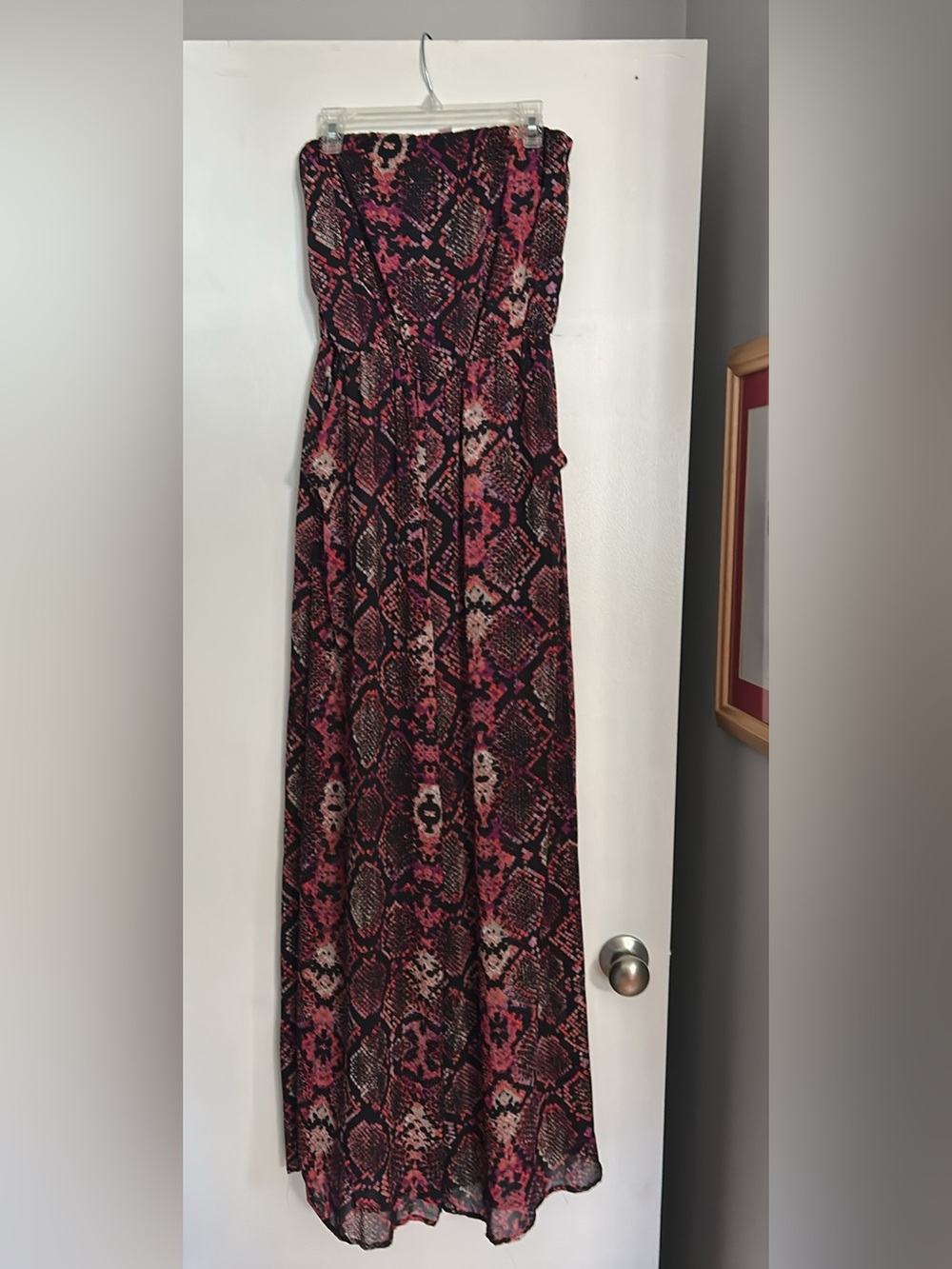 Strapless Pink & Black Snake-Print jumper